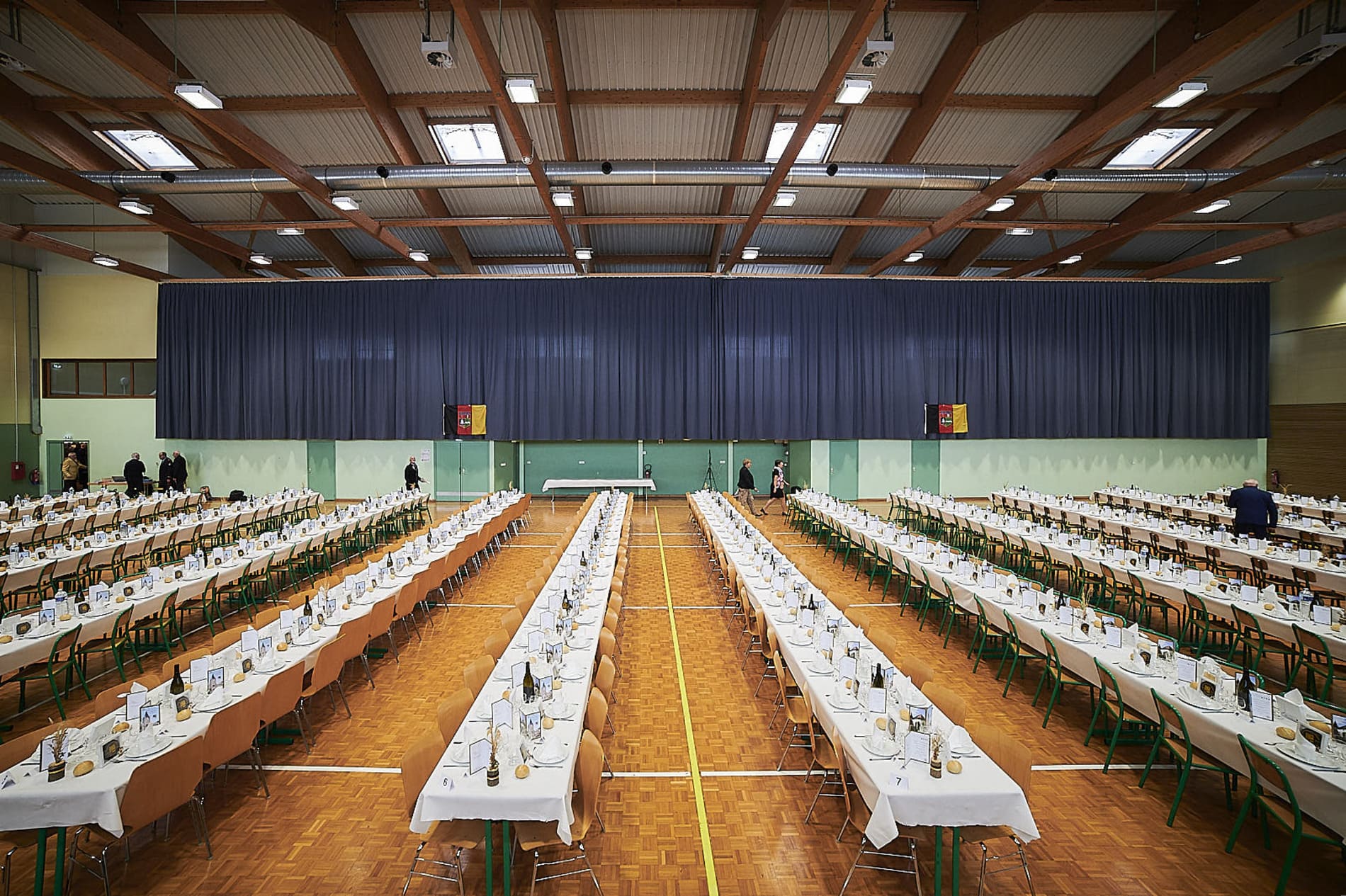 2025_Citoyens_d'Honneur_ salle_repas