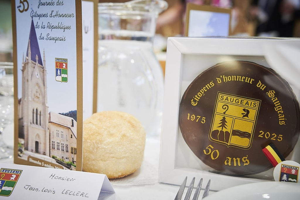 2025_Journée_Citoyens_d’Honneur_ Médaille en chocolat offerte à chaque participant