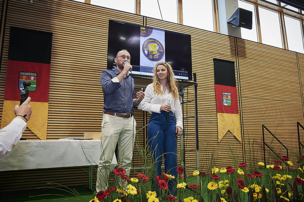 2025_Journee_Citoyens_d’Honneur_ Hymne du Saugeais chanté par Martin Droz-Vincent et Julie Drezet