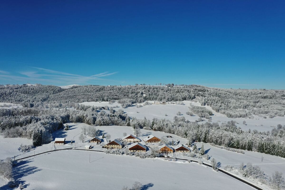 Paysage enneigé du Saugeais : Bassignet - Novembre 2025